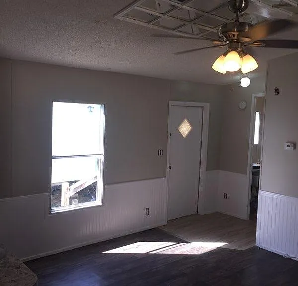 12227 Potranco Rd #11 — Photo 12