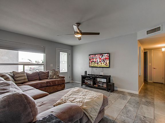 4th image of 1443 E 8th Ave
