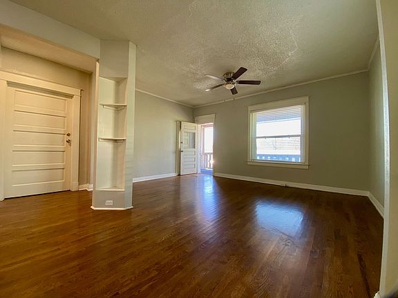 2nd image of 1017-1019 W 39th St #1017-2
