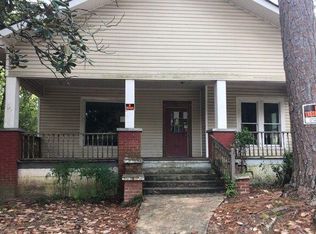 723 Chickasaw St, Dothan, AL 36303