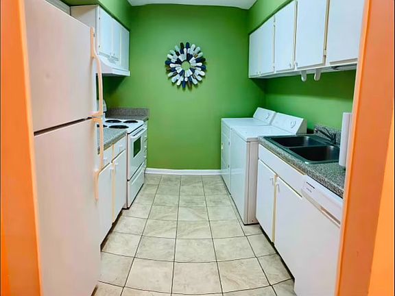 4th image of 850 Mallery St APT Q11