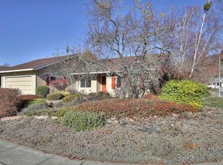 8902 Acorn Ln, Santa Rosa, CA 95409