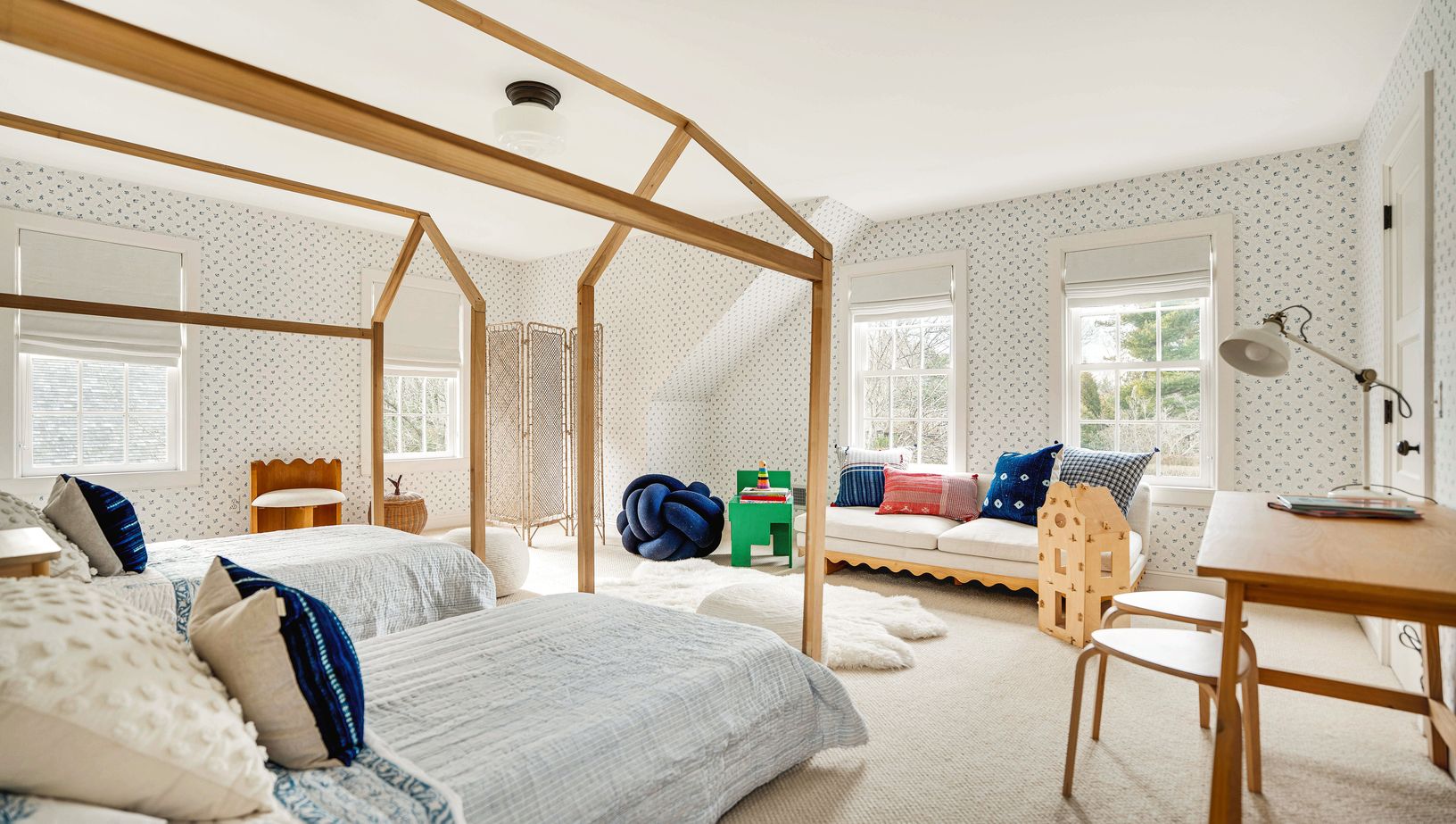  Second floor bedroom2