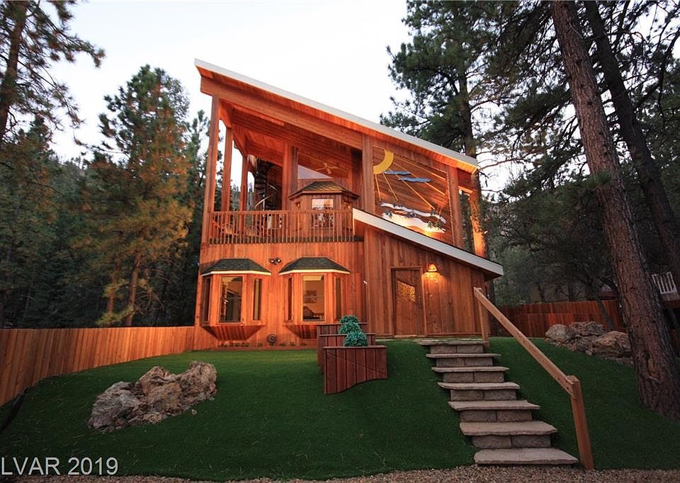 1st image of 323 Mont Blanc Cir