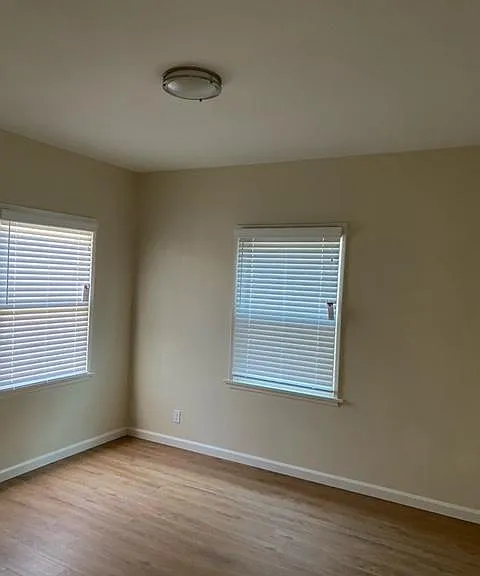 924 Long Beach Blvd — Photo 5