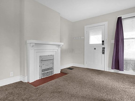 5th image of 172 Clinton Heights Ave
