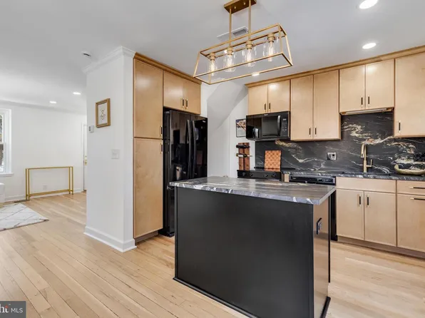 2935 S Columbus St, Arlington, VA 22206