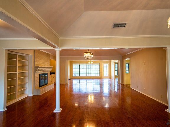 5th image of 161 Fairway Dr