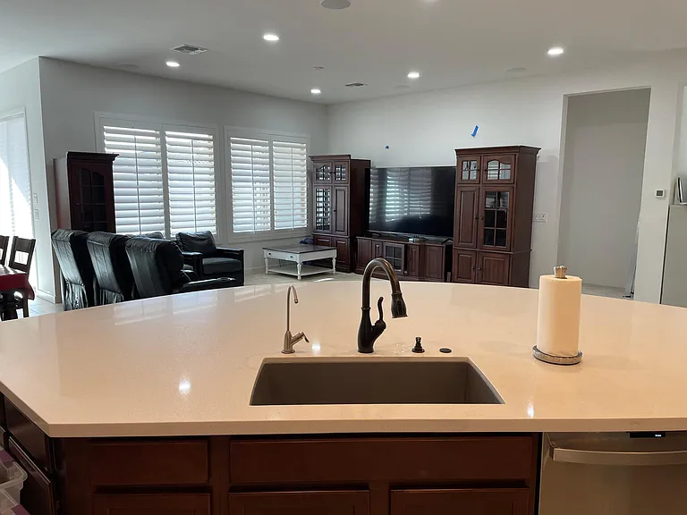 1549 E San Carlos Way — Photo 4