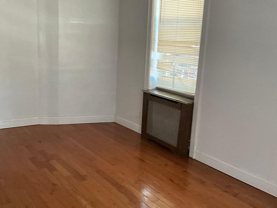 1st image of 1378 Gipson St
