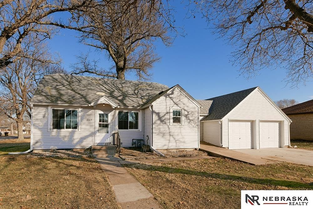 205 Kansas St, Murdock, NE 68407 Zillow