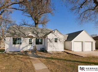 205 Kansas St, Murdock, NE 68407