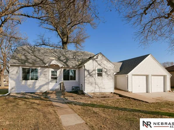 205 Kansas St, Murdock, NE 68407