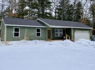 140 W Raymond Rd, Twin Lake, MI 49457