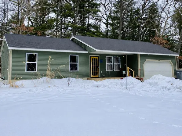 140 W Raymond Rd, Twin Lake, MI 49457