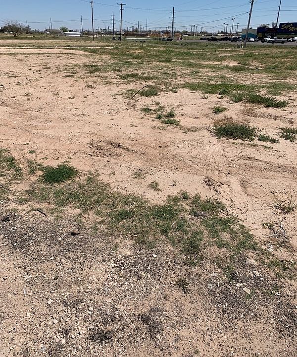 2nd image of 2300 N Big Spring St