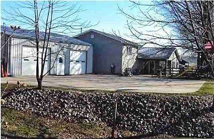 2nd image of 9151 S Flathead Ln