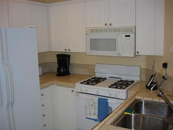 3rd image of 26937 Hillsborough Pkwy Unit 15
