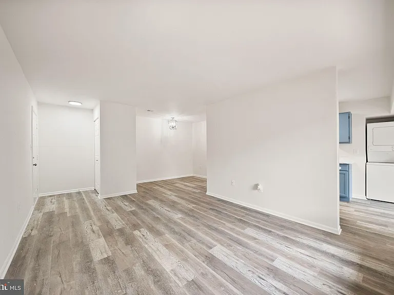 8463 Crozier Ct #104 — Photo 3