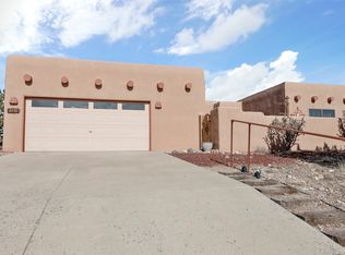6504 Horseshoe Dr, Cochiti Lake, NM 87083