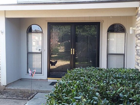 3rd image of 3301 Pamela Pl