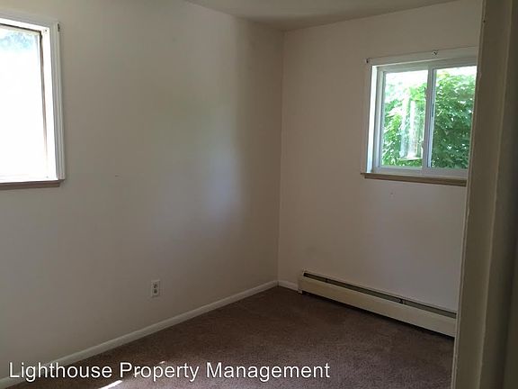 5th image of 3275 Charlesgate Ave SW APT B