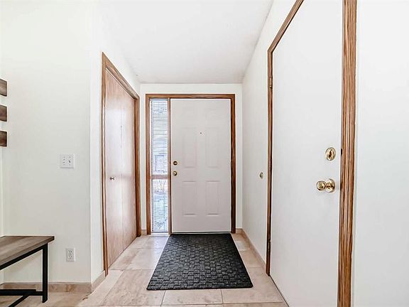 3rd image of 209 N Somervale Point SW