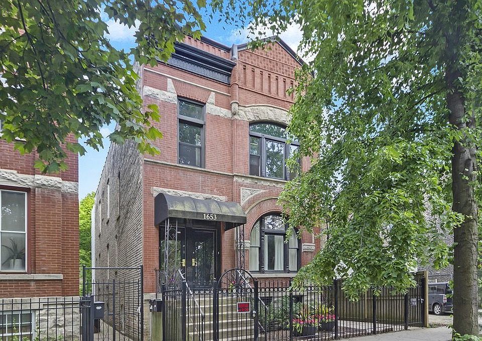 1st image of 1653 N Bell Ave #3