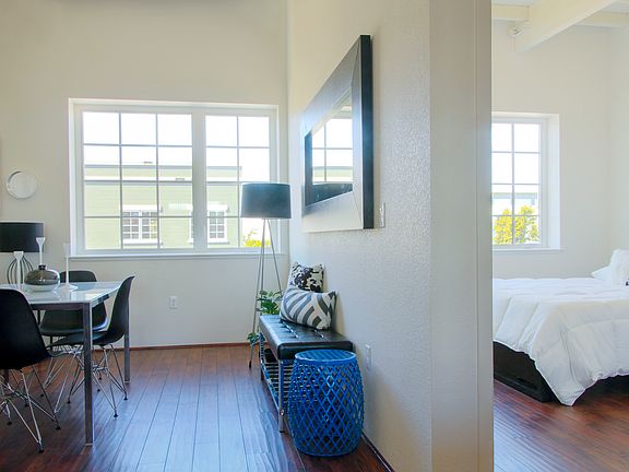 5th image of 922 S Marina Way #941