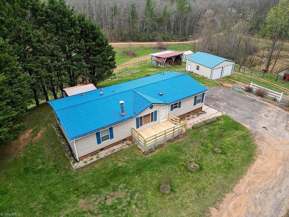 1st image of 120 S Ivy Green Ln
