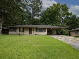 261 E Parkland Dr, Baton Rouge, LA 70806