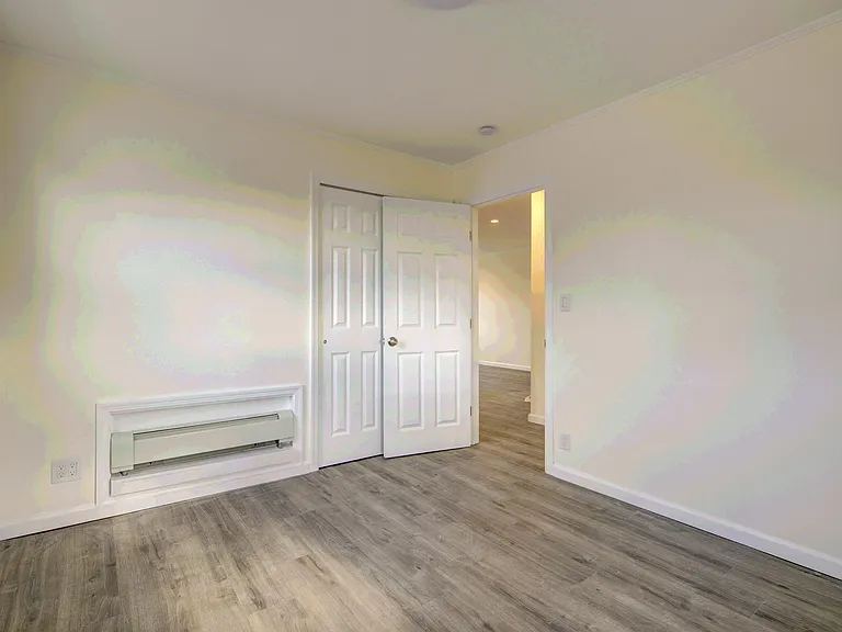 670 W Broadway #2 — Photo 13