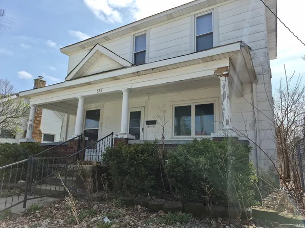 529 W Franklin St, Winchester, IN 47394