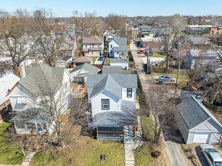 1420 Holly Ave — Photo 24