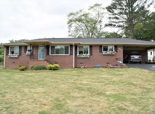 2016 Fairview Rd, Gadsden, AL 35904