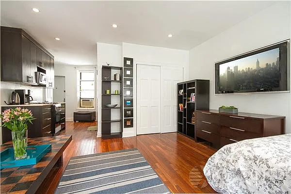 Rented by Oxford Property Group | media 58