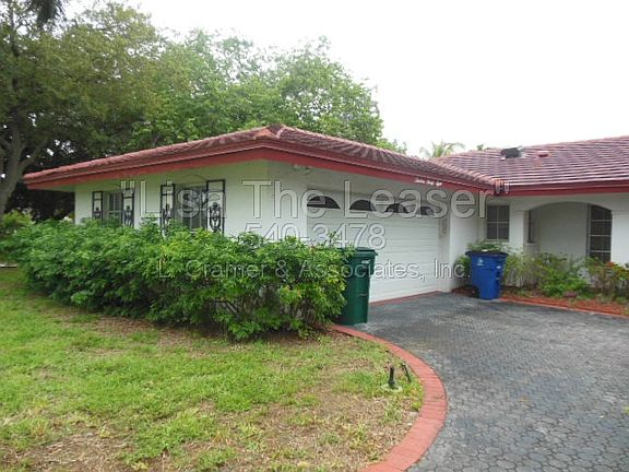 2nd image of 1398 Whiskey Creek Dr