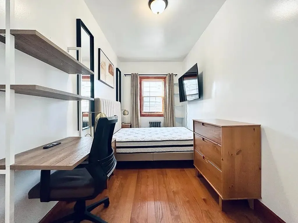 Bedroom - 36-13 32nd St #2-155