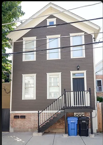 1710 N Fern Ct #1 Photo 1