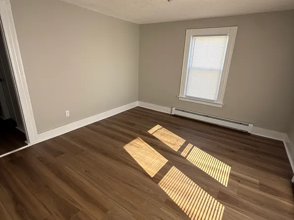 76 Houston St, New Haven, CT 06513