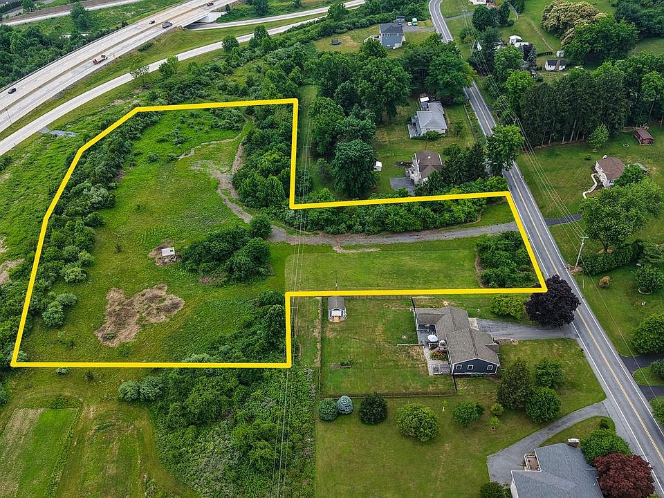 1st image of 427 Hain Rd