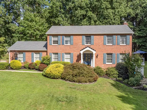 1125 Chatelaine Dr, Fallston, MD 21047