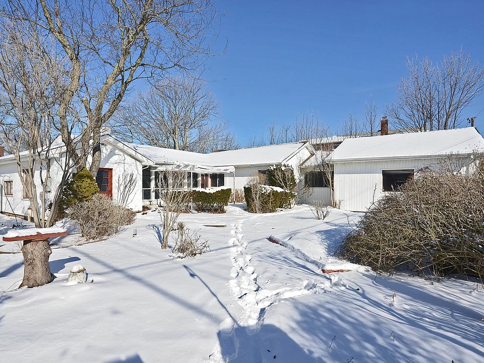 1st image of 600 E Bay Dr