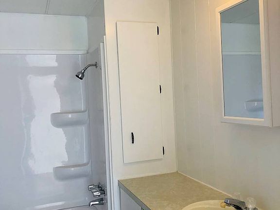 5th image of 2701 34th St N #539