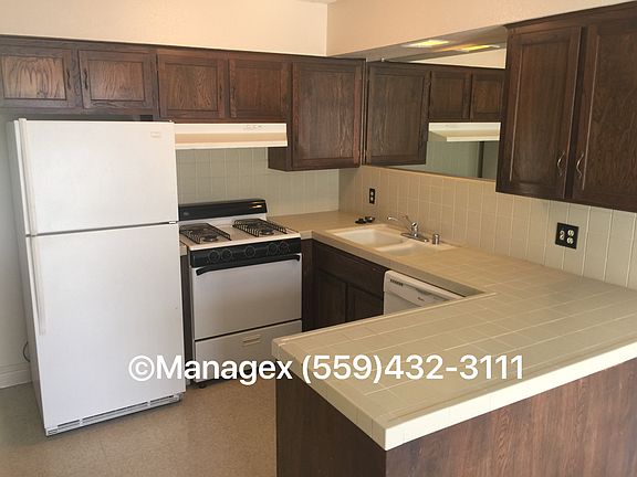 3rd image of 4915 N Crystal Ave APT C