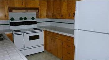 2nd image of 1613 S Woodlawn St