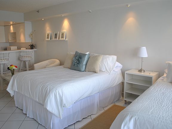 2nd image of 5445 Collins Ave APT 1031