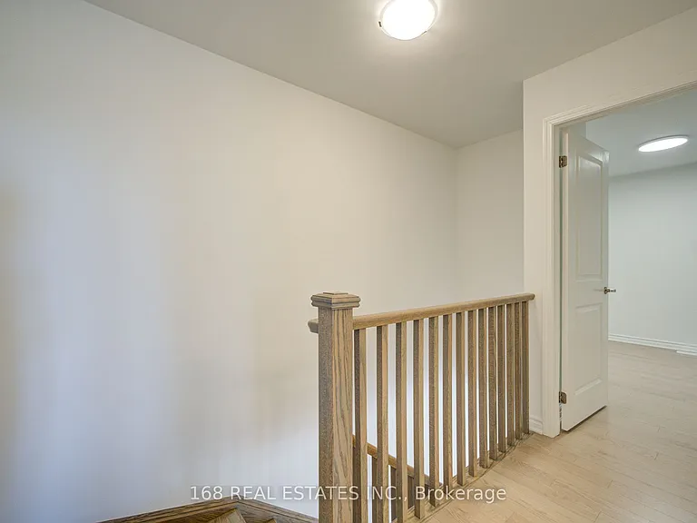 44 Azure Dr — Photo 33