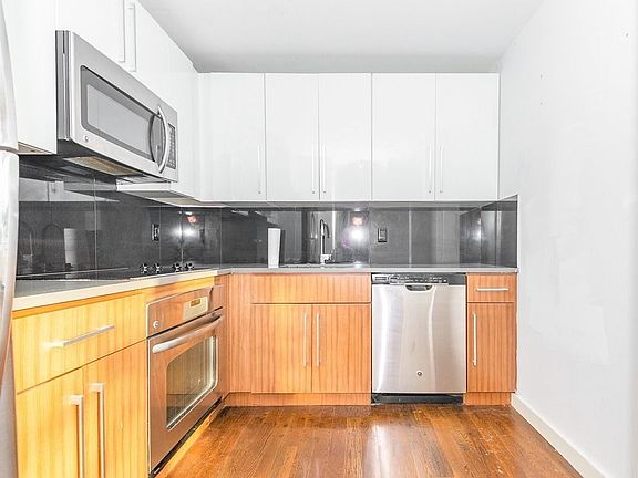4th image of 1209 Dekalb Ave #517A