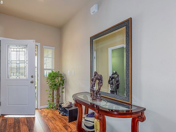 4th image of 5422 NE 51st Cir